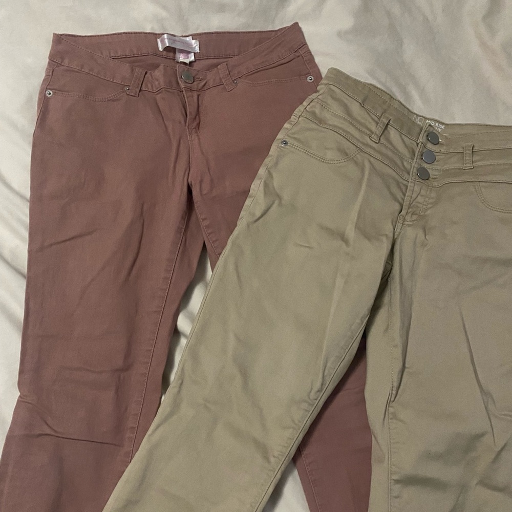 No Boundaries Dusty Rose and Tan Pants